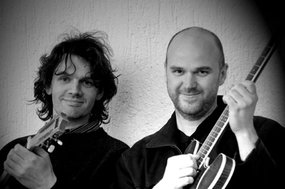 KISTE - Event - 2009-12-30 - Kischkat-Weiss-Gitarrenduo - "Blusen und neue Bosse"