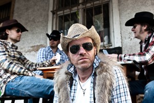 Mit MIR in die KISTE: HORSEVILLE RANGERS