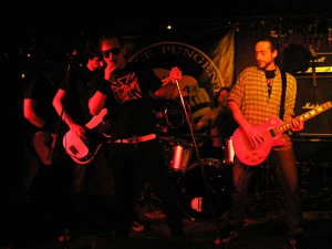 Mit MIR in die KISTE: PRINCE PUNGENT and the BLACK MAMBAS