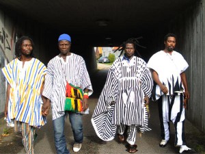 Das kleine Orchester der Kulturen pres.: King Ayisoba and Band