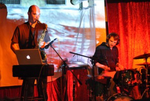 Fuhrwermusik pres.: GRUNDIG HOUSING