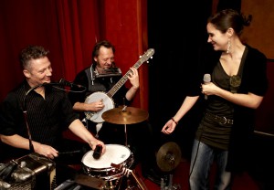 TITUS WALDENFELS BAND feat. Julia Schröter