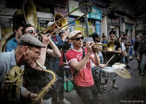 The Louisiana Funky Butts Brass Band – Live on Stage
